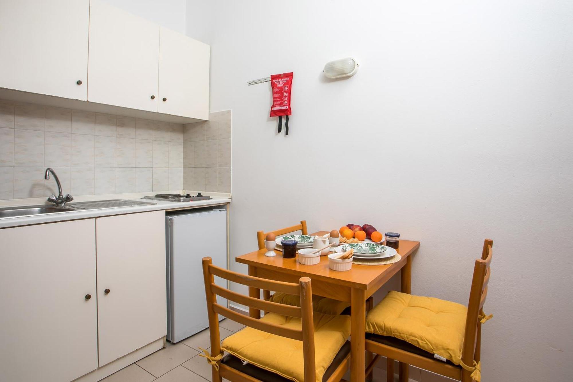 Lardos Sun View Apartments Экстерьер фото